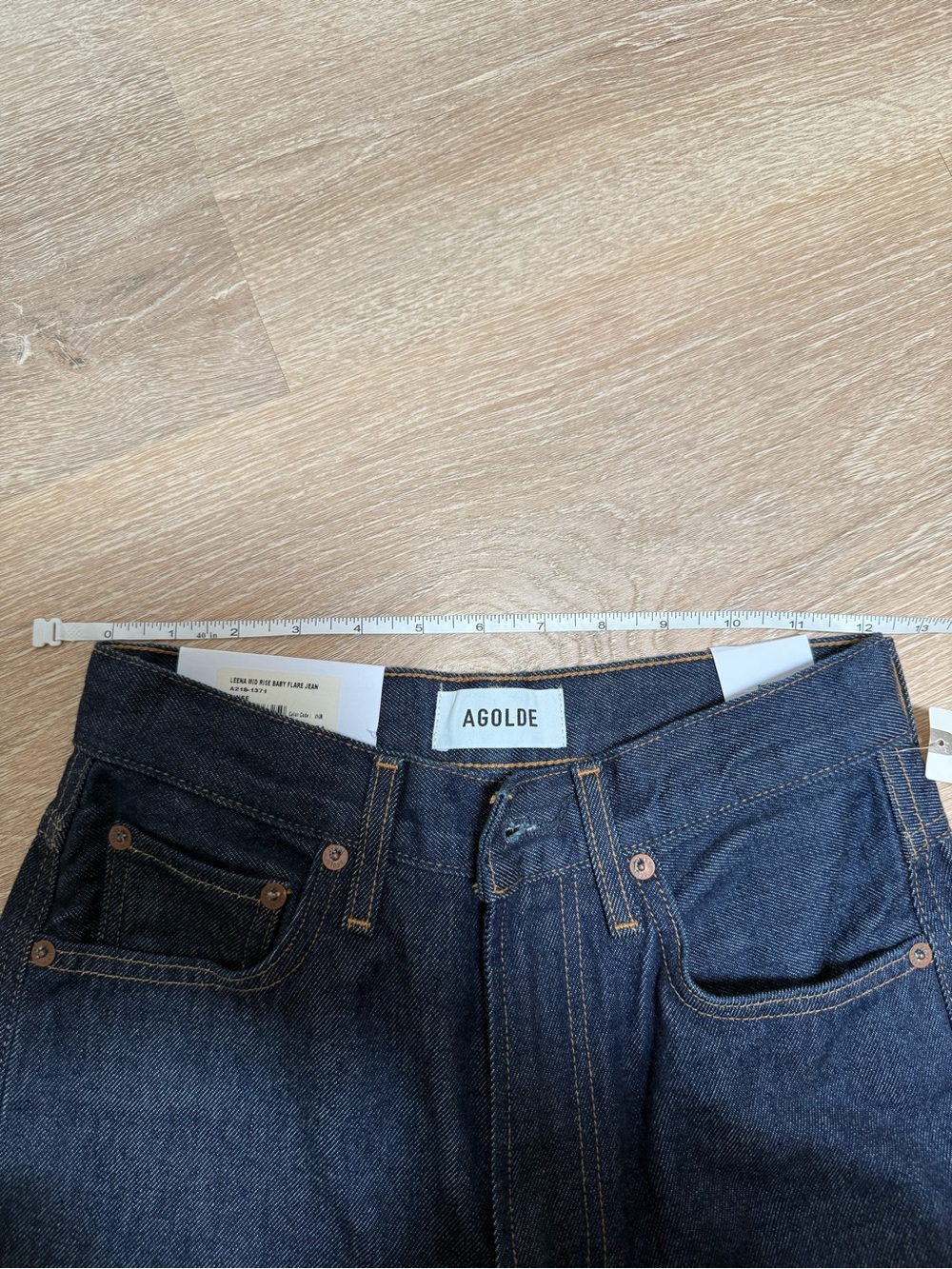 Agolde women’s Dark Indigo Jeans - Picture 2 of 6